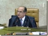 STF. Ministro Gilmar Mendes. Quórum para o Julgamento de ADPF. Maioria Absoluta.